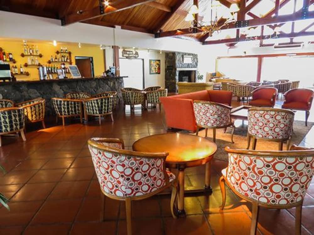Howard Johnson Hotel & Spa Villa General Belgrano Ngoại thất bức ảnh
