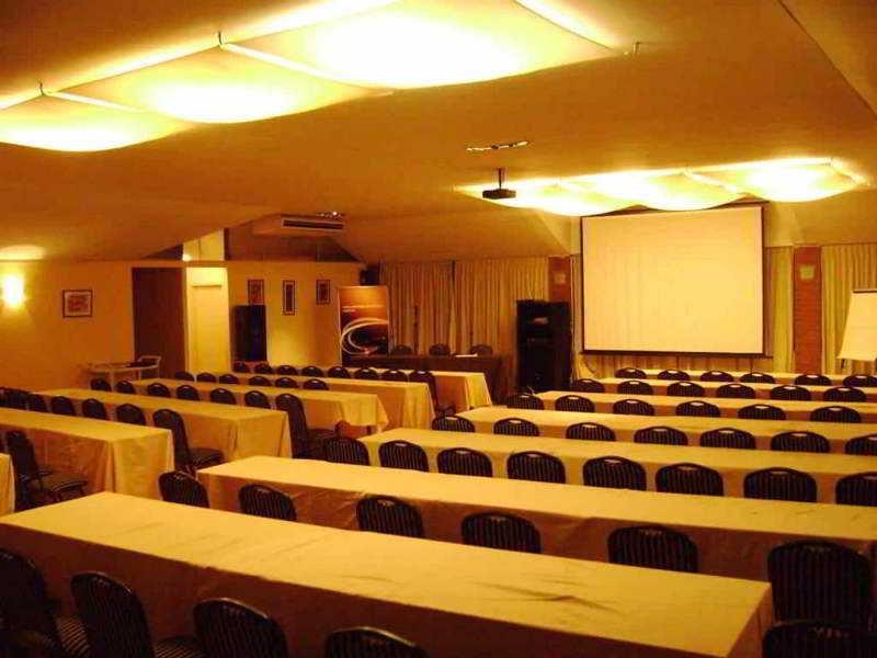 Howard Johnson Hotel & Spa Villa General Belgrano Ngoại thất bức ảnh